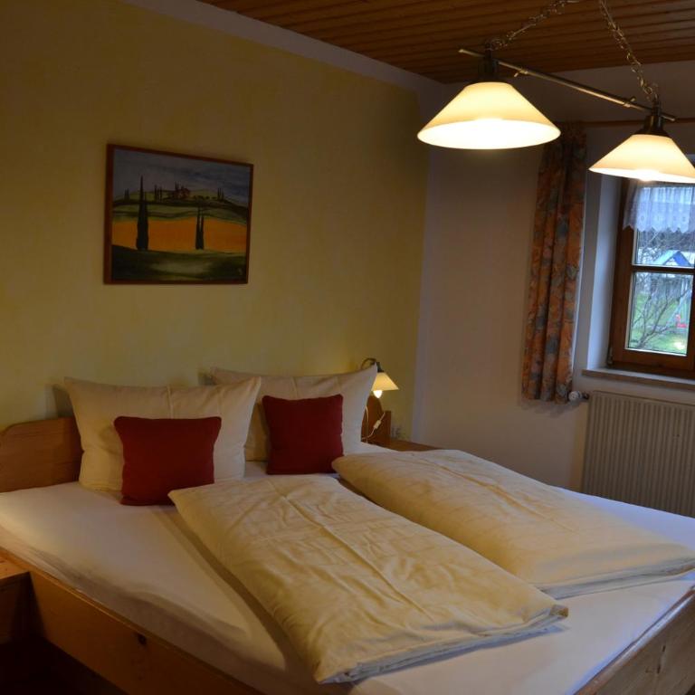 Ferienwohnungen Kressenlehen - Apartment mit 1 Schlafzimmer und Terrasse - 3