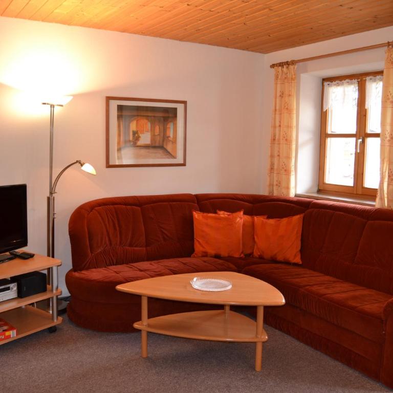Ferienwohnungen Kressenlehen - Apartment mit 2 Schlafzimmern und Balkon - 1