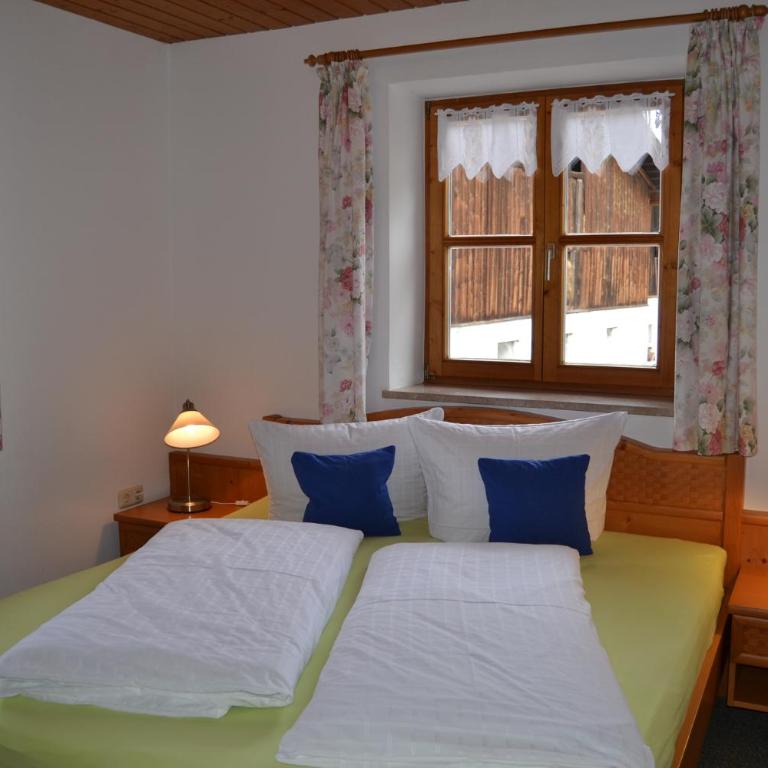 Ferienwohnungen Kressenlehen - Apartment mit 2 Schlafzimmern und Balkon - 5