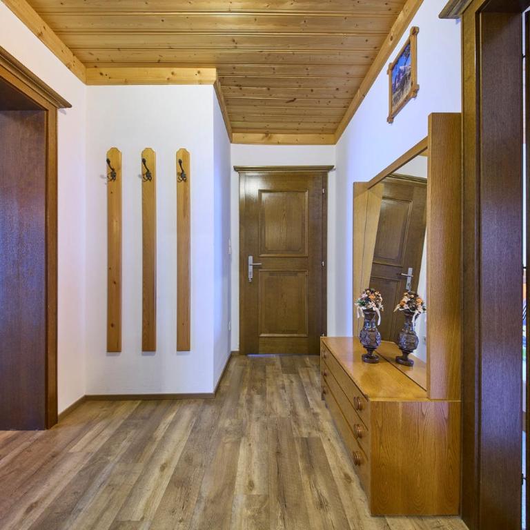 Haus Miller - Apartment mit 2 Schlafzimmern und Bergblick - 10
