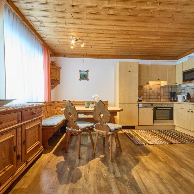 Haus Miller - Apartment mit 2 Schlafzimmern und Bergblick - 1