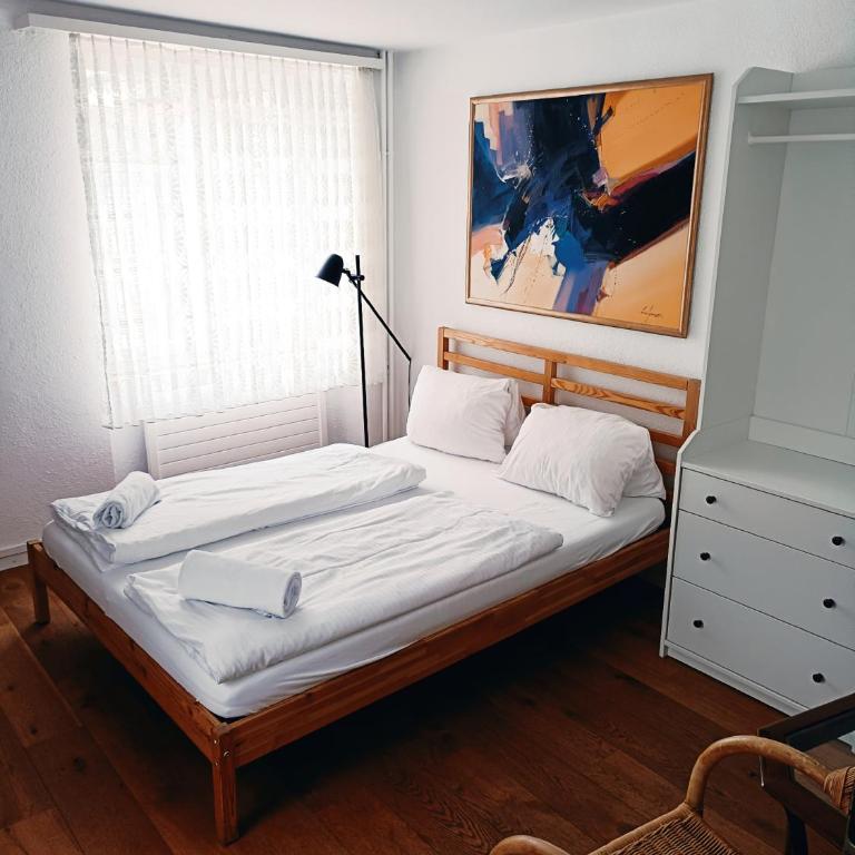 KB CityRooms Self-Check-In - Familienzimmer mit eigenem Bad - 8