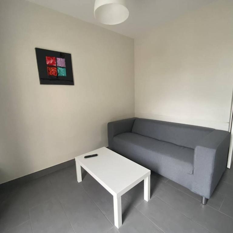 T1 bis avec Terrasse, Parking, WiFi et Animaux admis à Cambo-les-Bains - Appartamento con 1 Camera da Letto - 13