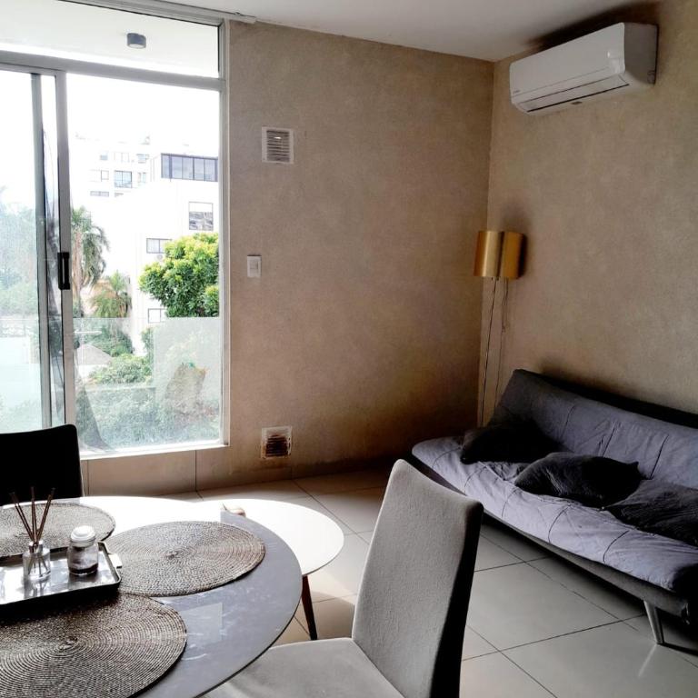 Hermoso y amplio Departamento - Apartamento de 3 dormitorios con balcón - 9