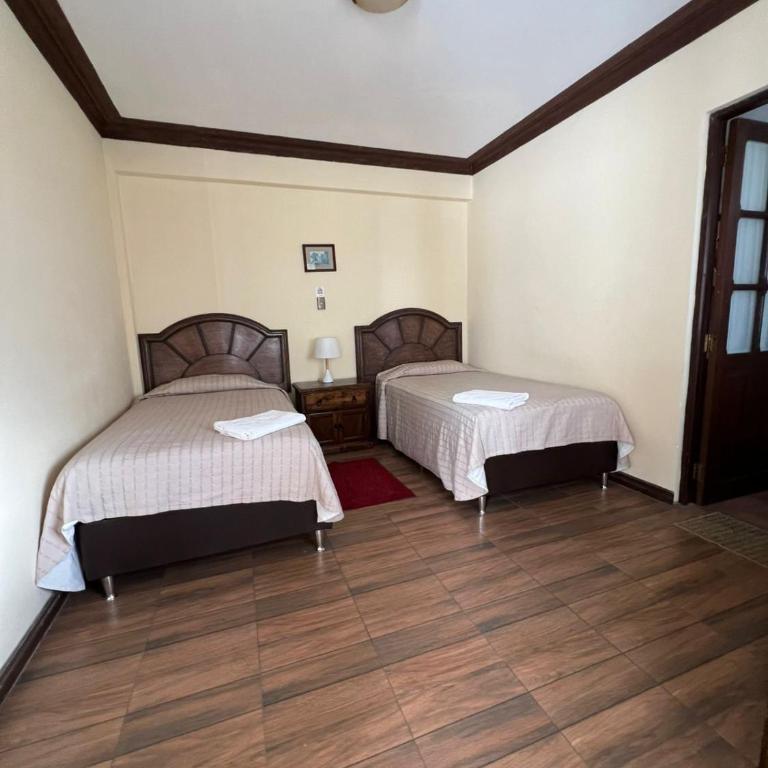 La Culta Centro Cultural Y Hostal - Deluxe Double Room - 4