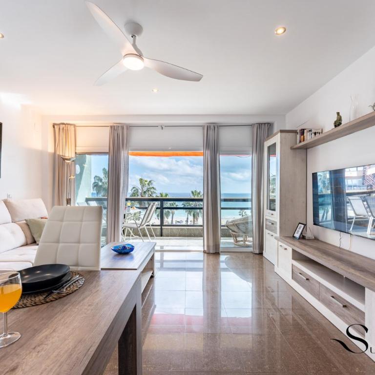 1st Line from the Beach, Views, Pool, Parking - Apartamento Deluxe de 2 dormitorios con vistas al mar - 2