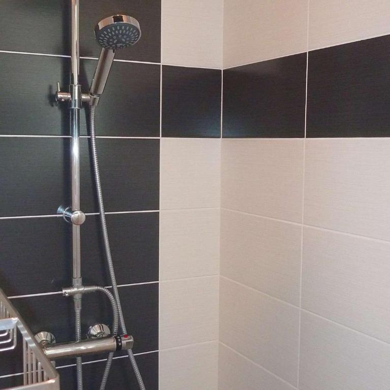Maison spacieuse avec piscine, tennis et terrasse, parking privé à Marseillan - FR-1-387-163 - Villa - 9