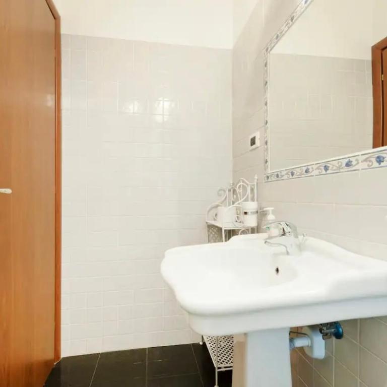 Casa Vacanze Firenze Holyday Inn - Appartamento - 13