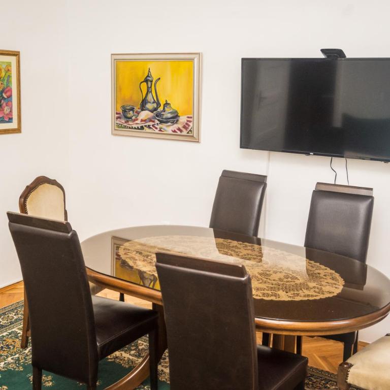 Spacious Parkfront Residence - Deluks Apartman sa 2 Spavaće Sobe i Balkonom - 41