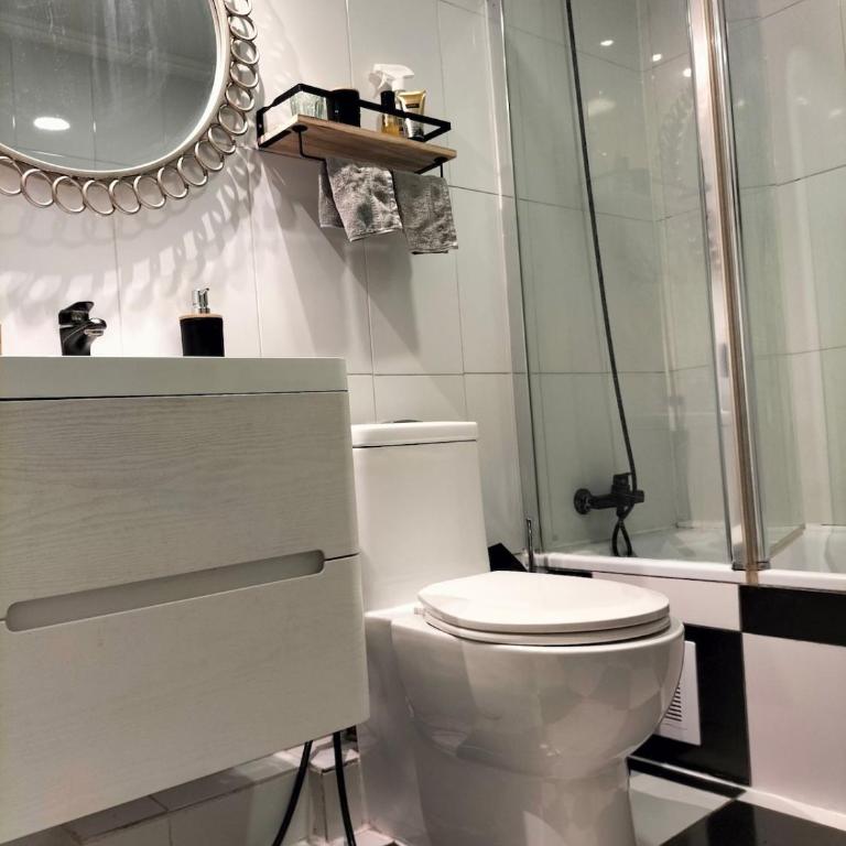 2 dormitorios, 2 baños - Apartamento de 1 dormitorio - 2