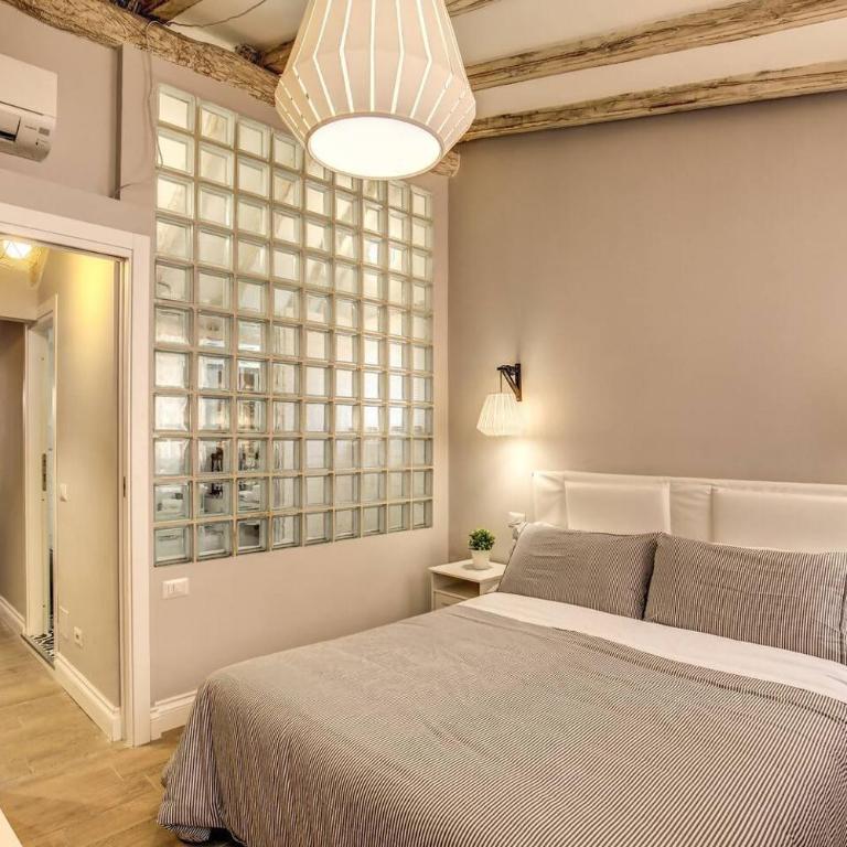 Attic with Terrace by Trevi Fountain - Appartamento con Terrazza - 9