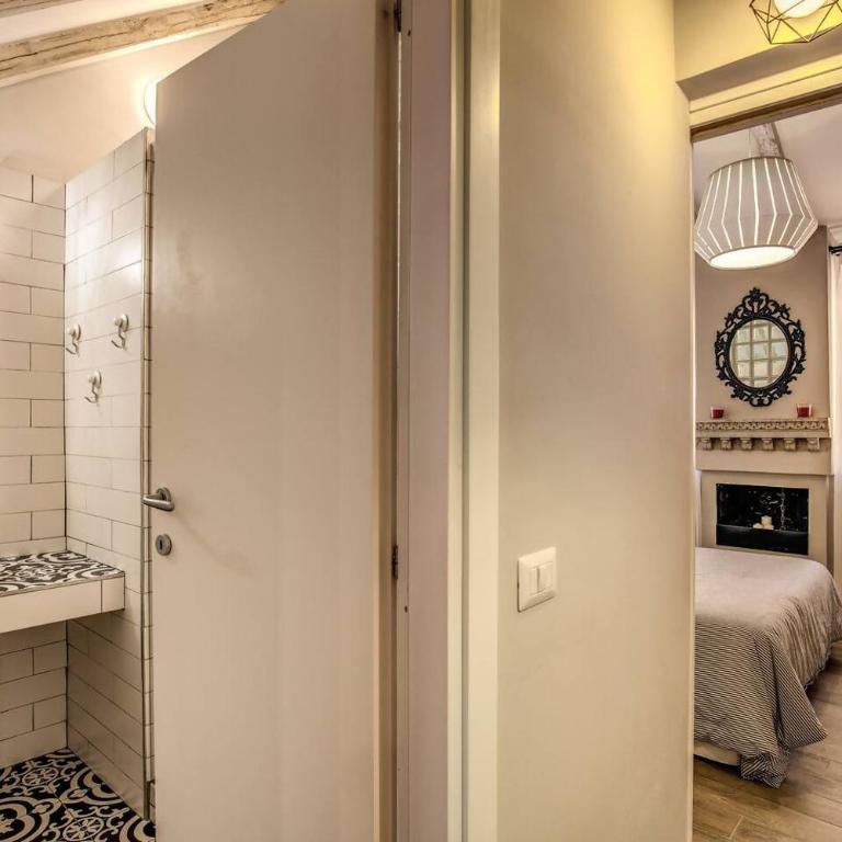 Attic with Terrace by Trevi Fountain - Appartamento con Terrazza - 15