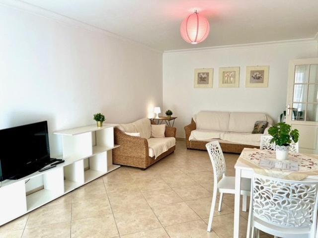 Very bright T2 near beach - Appartement 1 Chambre - 10