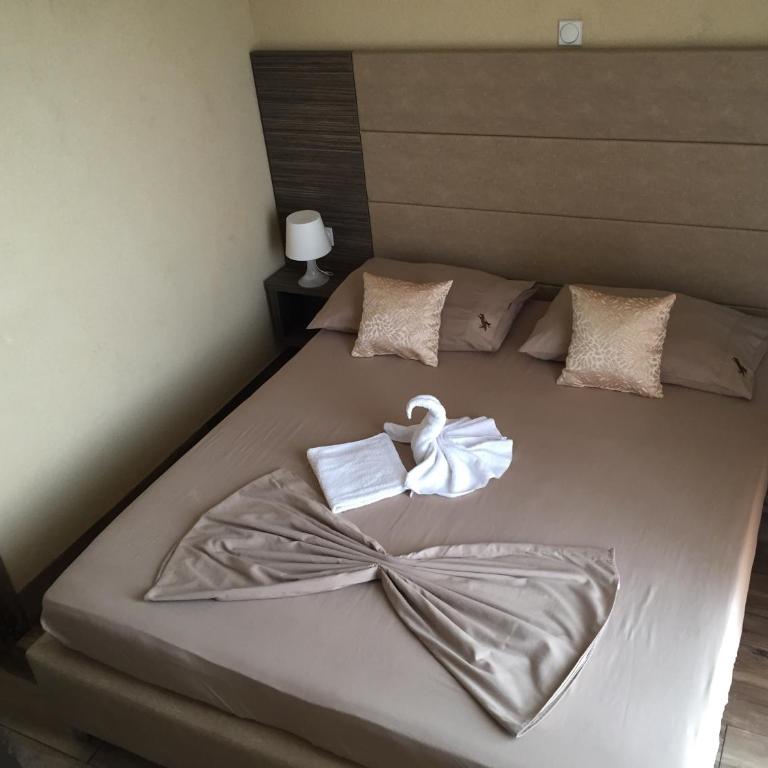 Guesthouse Liamra - Niskobudžetna Dvokrevetna Soba sa Bračnim Krevetom - 2