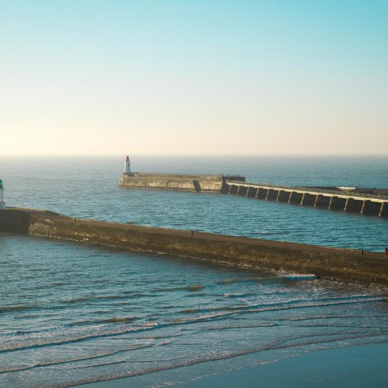 Appartement avec vue imprenable sur la baie des Sables d'Olonne et le chenal - 4 personnes - Two-Bedroom Apartment with Ocean View - 8
