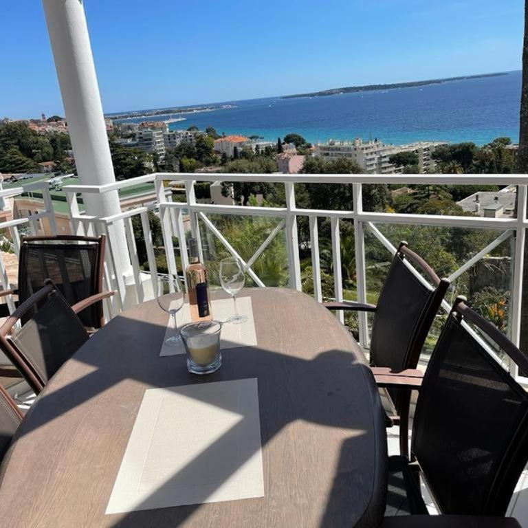 Stunning condo with SEA VIEW Balcony & SWIMMING POOL - Apartment mit 2 Schlafzimmern - 3