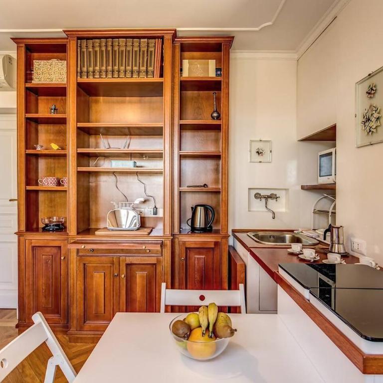 Attic with Terrace Overlooking St Peter's Basilica - Apartment - 13
