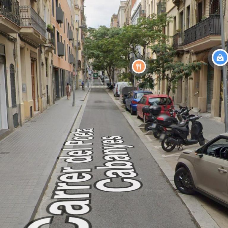Casa a pasos de Las Ramblas - Three-Bedroom Apartment - 13