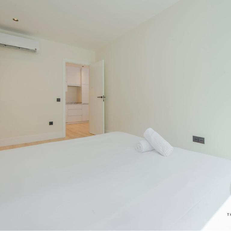 Malasaña exclusiva para 4, ven a San Bernardo 20 E3 - One-Bedroom Apartment - 27