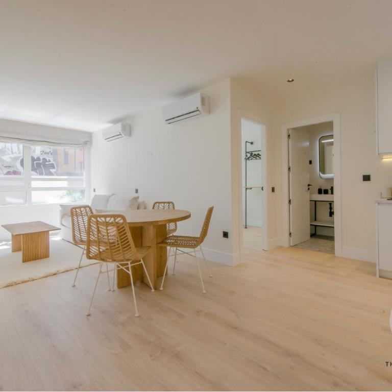 Malasaña exclusiva para 4, ven a San Bernardo 20 E3 - One-Bedroom Apartment - 9