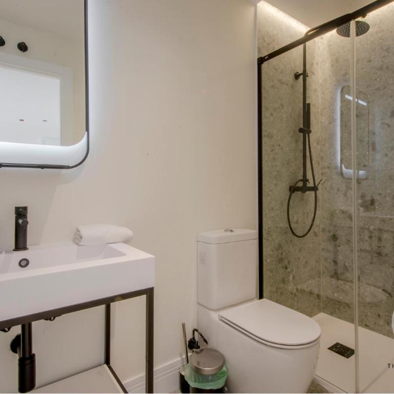 Malasaña exclusiva para 4, ven a San Bernardo 20 E3 - One-Bedroom Apartment - 20