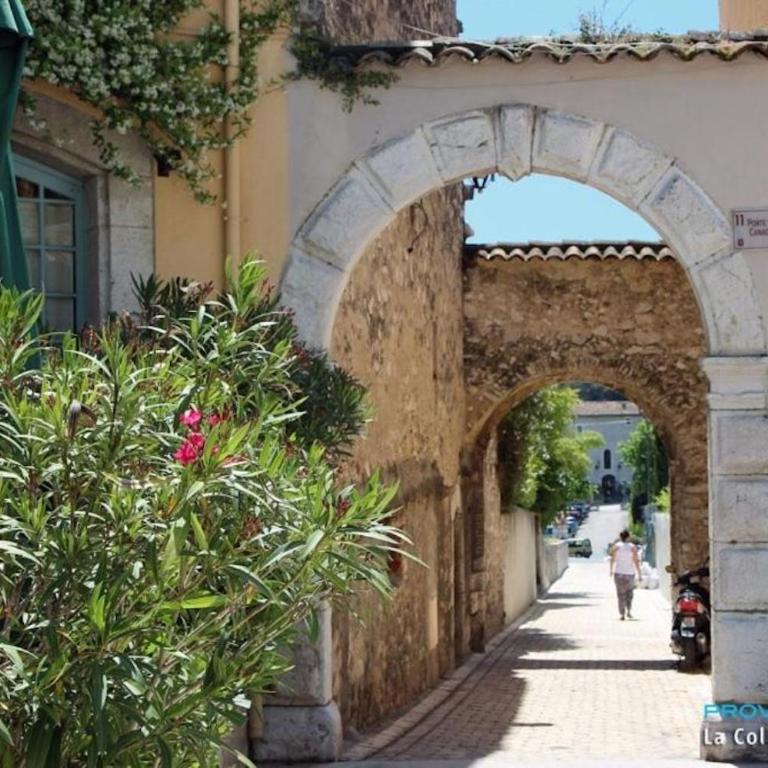 Stunning condo with SEA VIEW Balcony & SWIMMING POOL - Apartment mit 2 Schlafzimmern - 55
