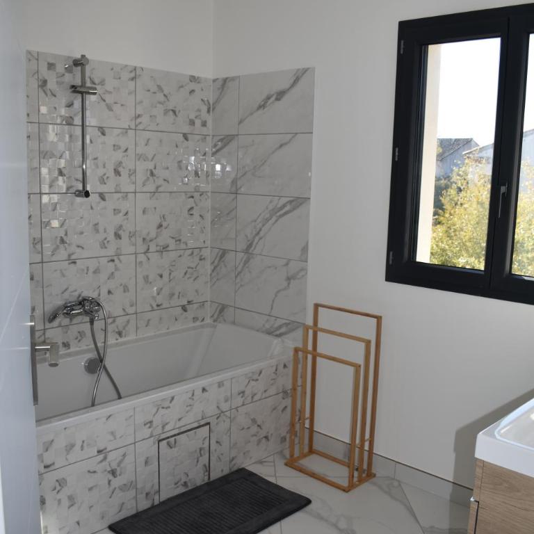 La Villa du Sud, Arles Camargue - Villa with Garden View - 21