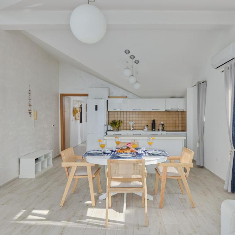 Bayview Apartments Tivat Montenegro - Two-Bedroom Apartment with Sea View - 8