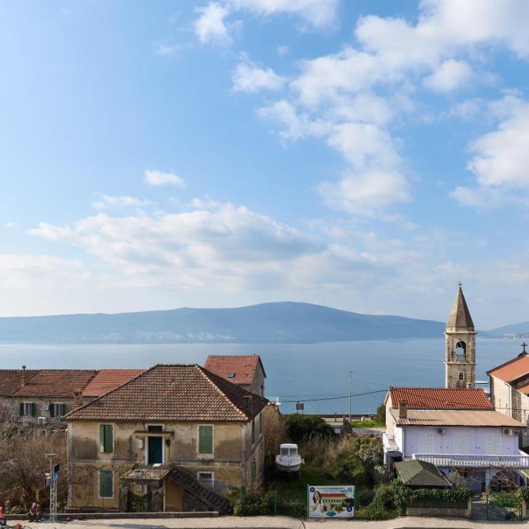 Bayview Apartments Tivat Montenegro - Two-Bedroom Apartment with Sea View - 32