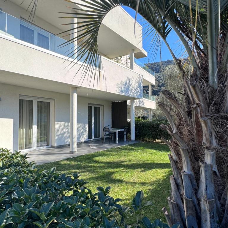 GARDA LIVING APARTMENTS Riva del Garda - Appartamento con Vista Giardino - 2