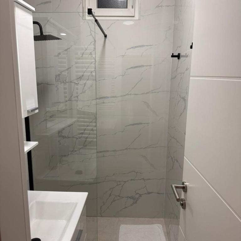 Dele Apartment Free Parking - Apartman sa 1 Spavaćom Sobom - 19