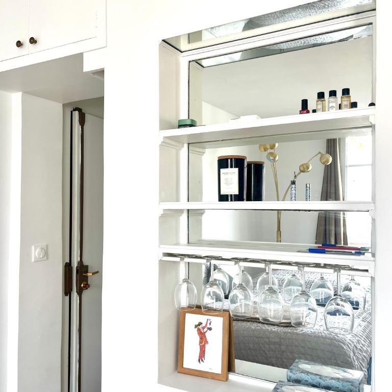 Eiffel Tower - Cosy Studio - One-Bedroom Apartment - 5