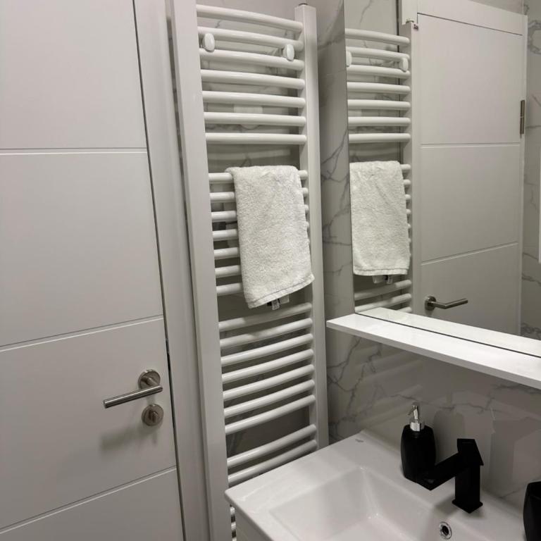 Dele Apartment Free Parking - Apartman sa 1 Spavaćom Sobom - 20