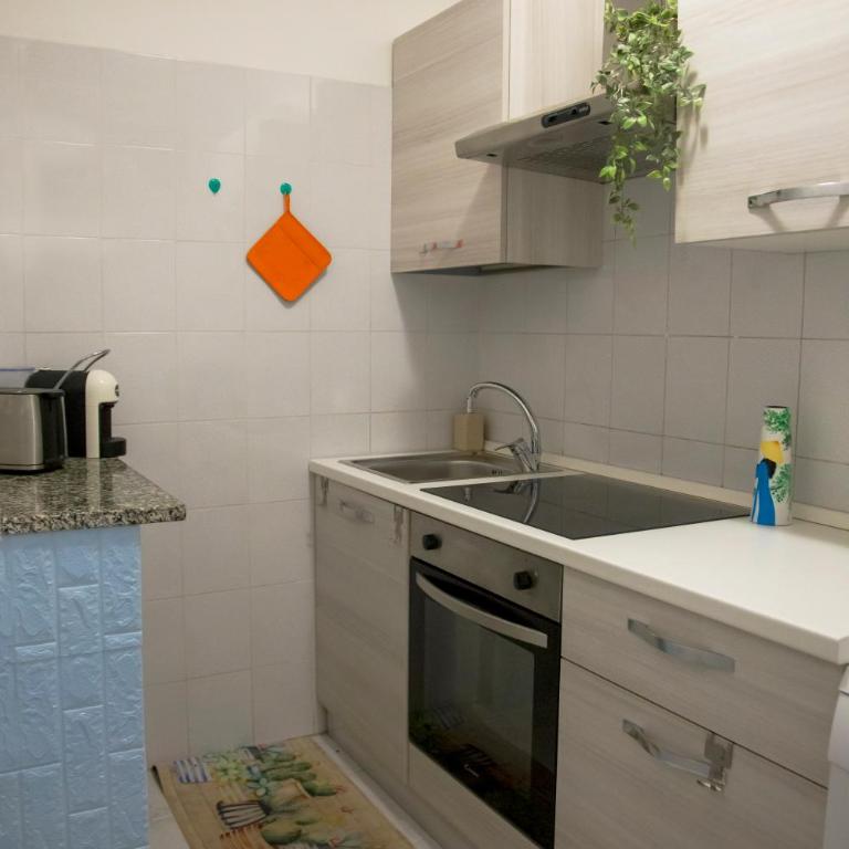 Viale Sardegna - Basement House - Appartamento con 2 Camere da Letto - 11