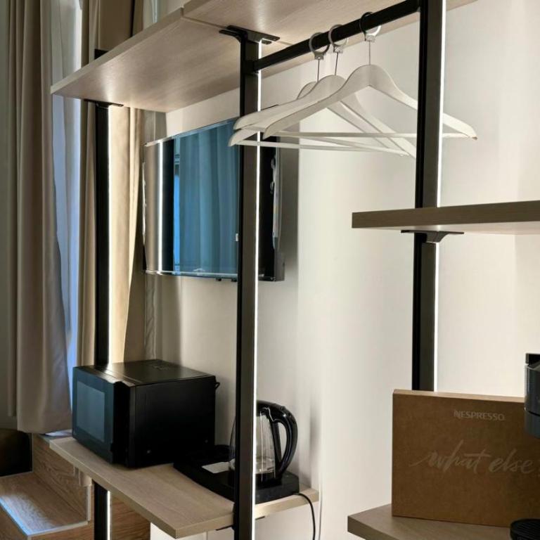 Chich Suites in the Heart of Historic Rome - Appartamento Standard con 2 Camere da Letto - 15