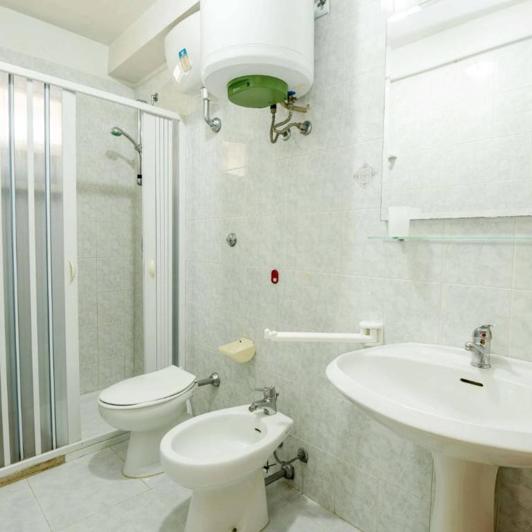 Residence Family House - Appartamento con 2 Camere da Letto - 1