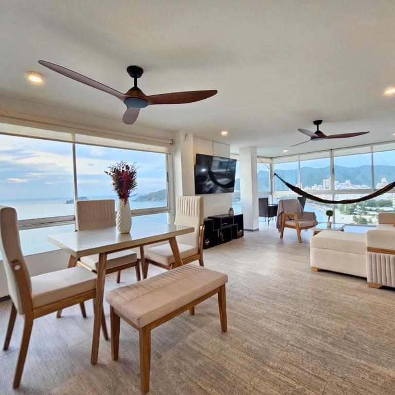 La mejor vista de la ciudad con salida a la playa! - Apartamento de 2 dormitorios con vistas - 6