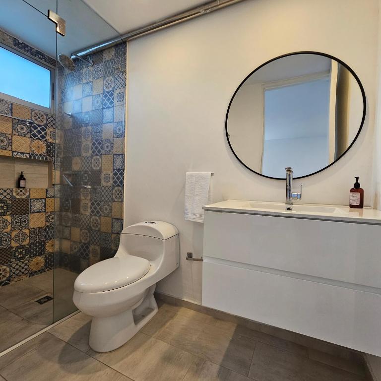 La mejor vista de la ciudad con salida a la playa! - Apartamento de 2 dormitorios con vistas - 10