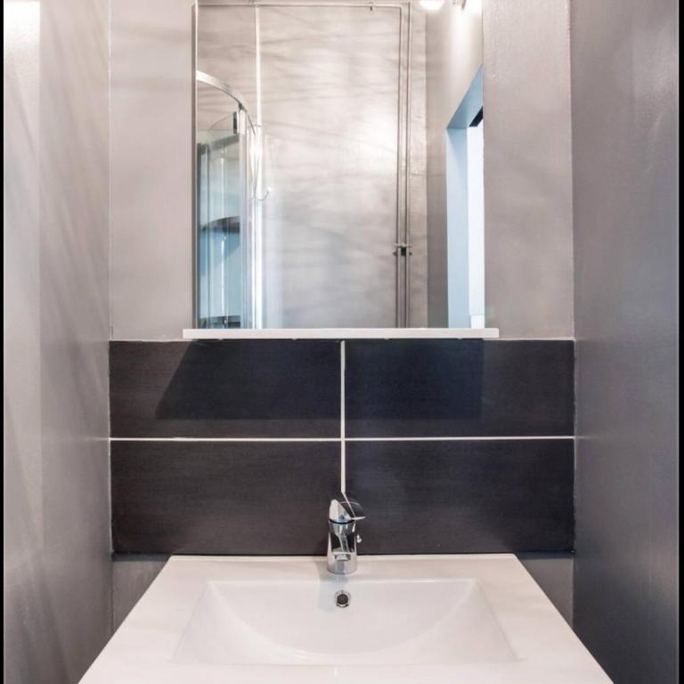 Charmant Appartement au cœur du Vieux-Lille - One-Bedroom Apartment - 8