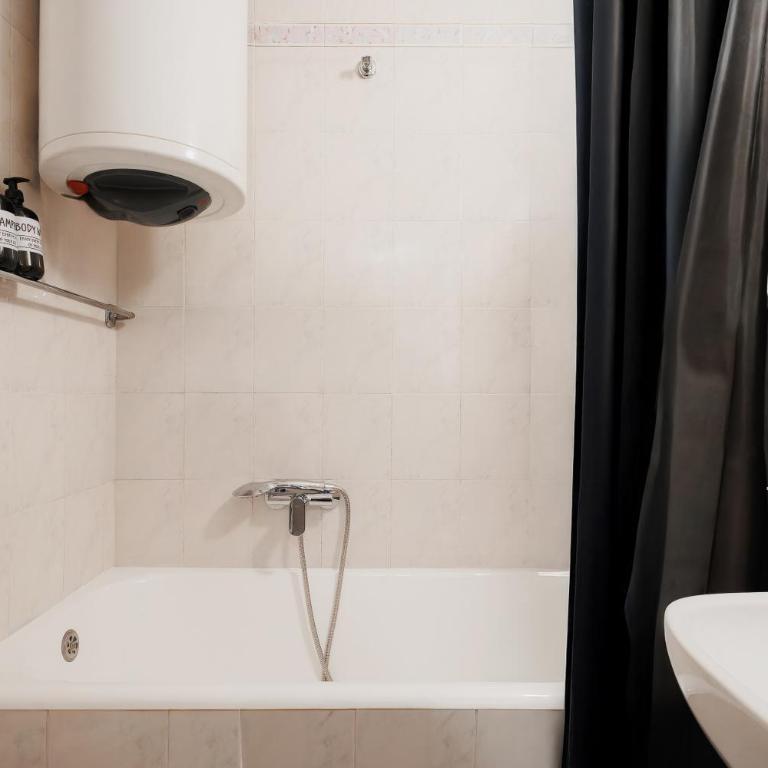 Sweet Nest 100m2 with Terrace Old Town Renovated - Three-Bedroom Apartment with Balcony - 38