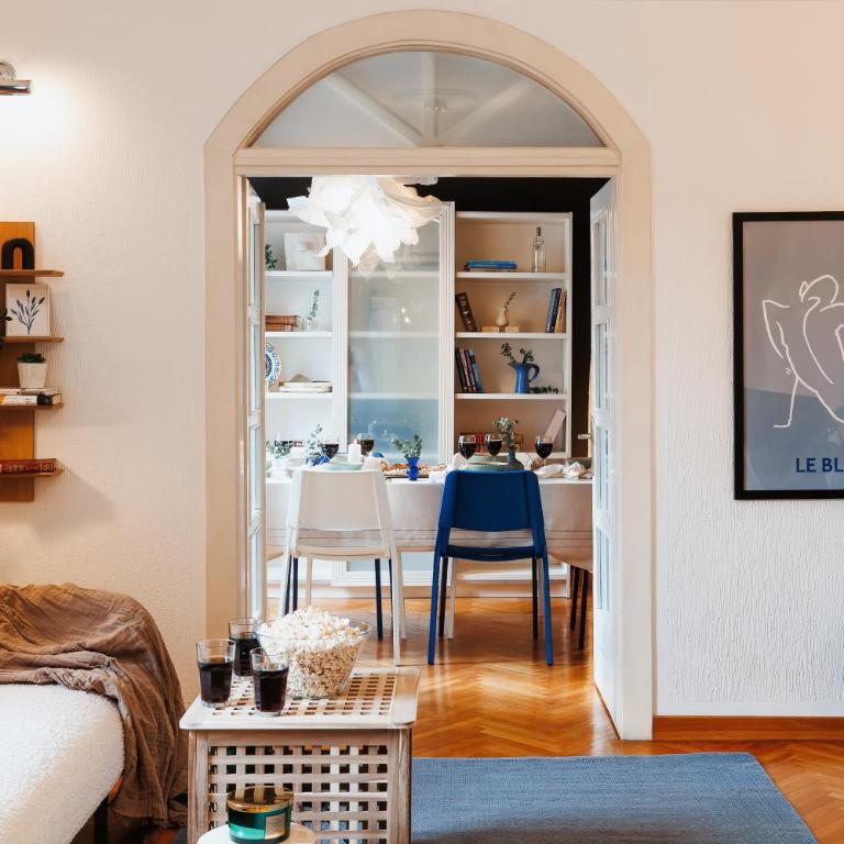 Sweet Nest 100m2 with Terrace Old Town Renovated - Three-Bedroom Apartment with Balcony - 26