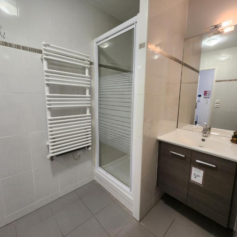 Studio, Terrasse, Confort & Emplacement Idéal ! - Appartement 1 Chambre - 9