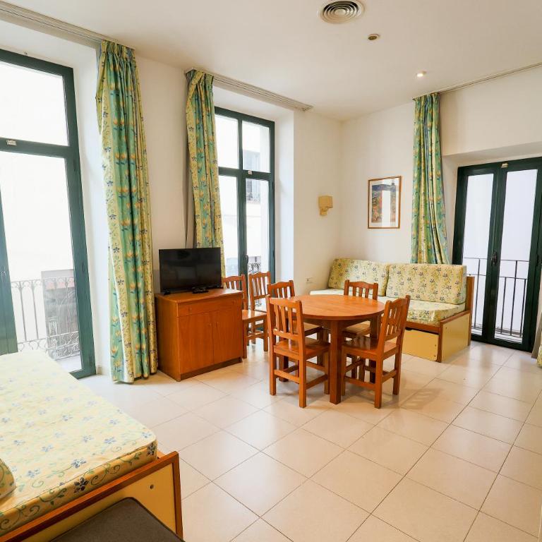 Apartamentos Royal - Apartamento Familiar Estándar - 3