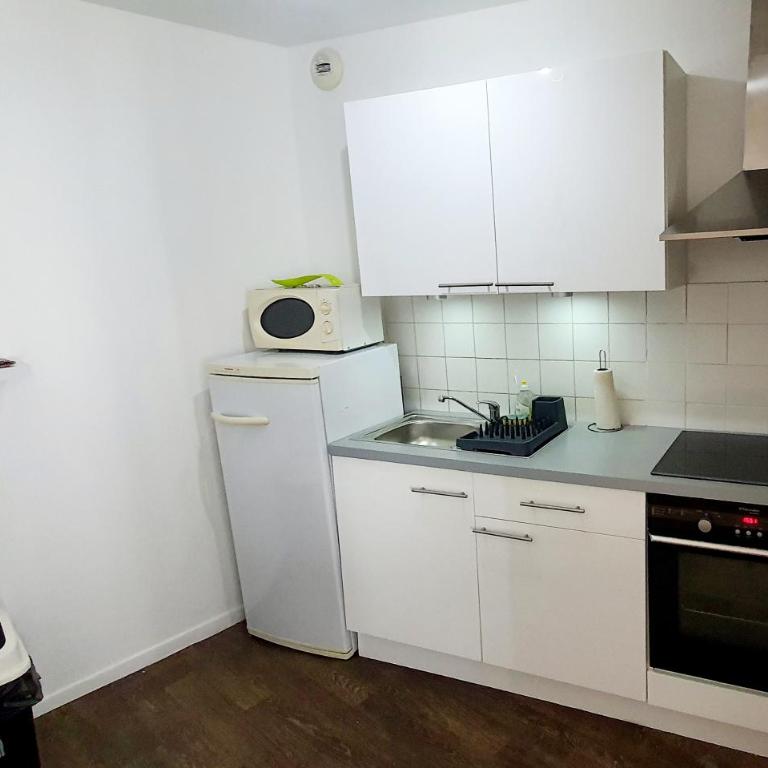 Lumineux & Convivial - Appartement 2 Chambres - 29