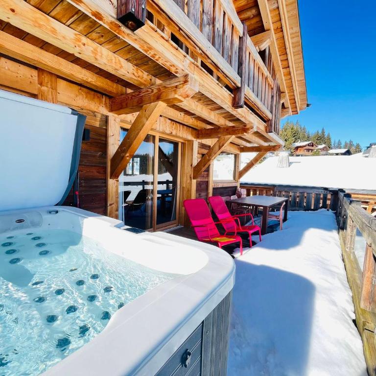 Chalet moderne avec jacuzzi et accès skis aux pieds - FR-1-505-199 - Chalet - 20