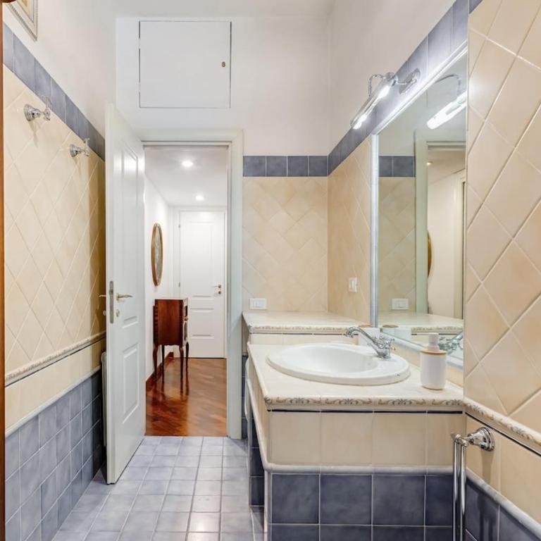 BDC - Central charming 2-Bdr! - Appartamento con 2 Camere da Letto - 42