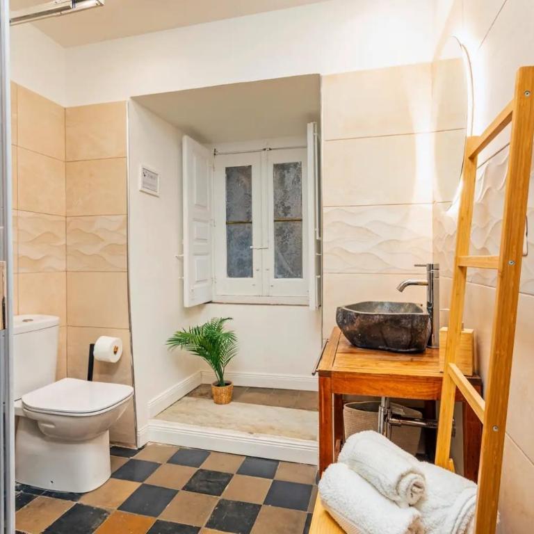 Romy House - One-Bedroom House - 19