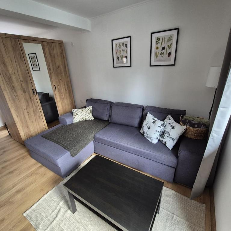 Mountain Nook - Two-Bedroom Apartment - 8