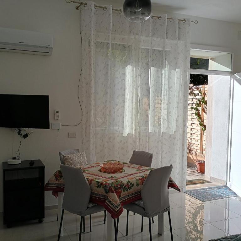 HOUSE 4c - Appartamento con 1 Camera da Letto - 12