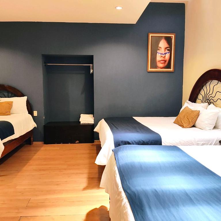 Hotel Jardines del Centro - Superior Triple Room - 3